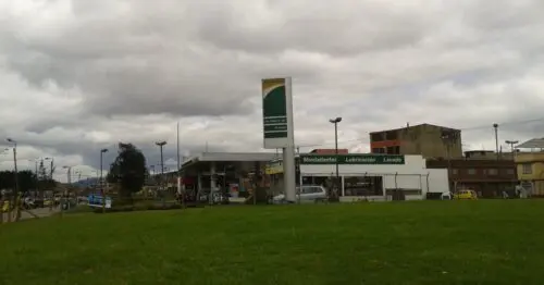 ESTACION DE SERVICIO PETROBRAS TRANSVERSAL 85 ESTACION DE SERVICIO PETROBRAS TRANSVERSAL 85
